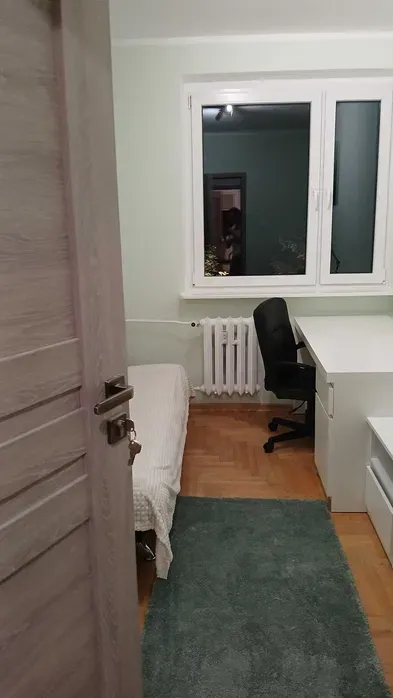 Pokój jednoosobowy dla studenta | 9m² | Po remoncie | 1500 PLN all in - miniatura 2