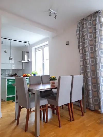 Wynajmę mieszkanie 53m2 obok metra Politechnika blisko Placu Zbawiciela i Placu Unii - miniatura 3