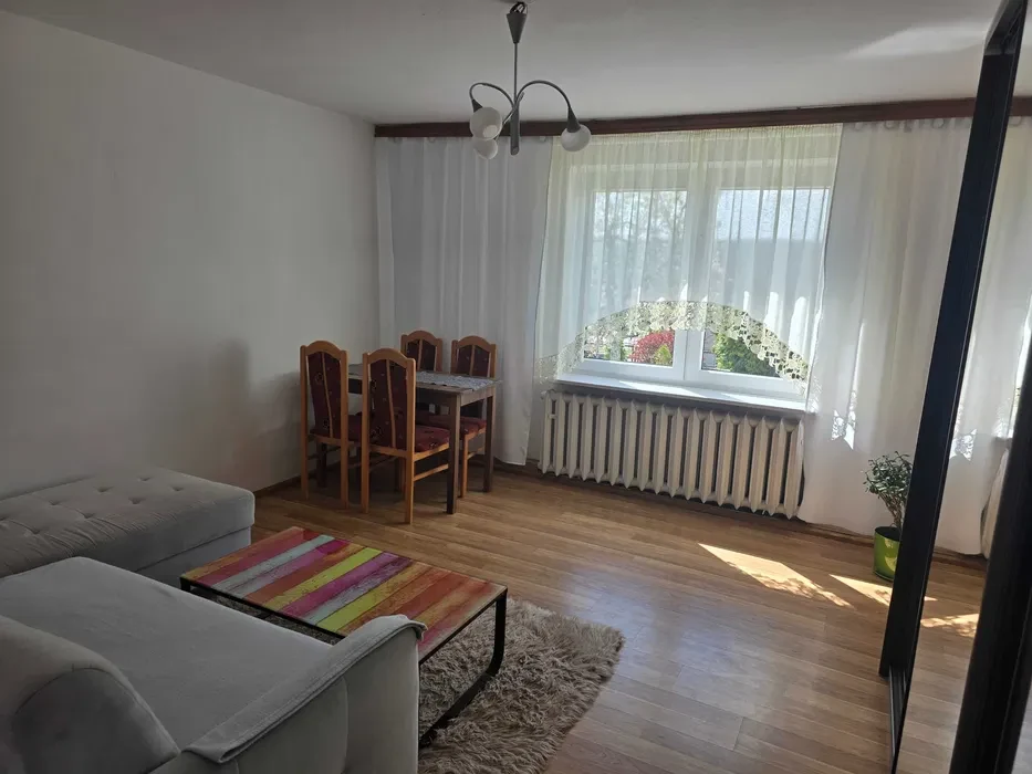 Wynajmę pokoje dla studentów i osób pracujących - 1/8