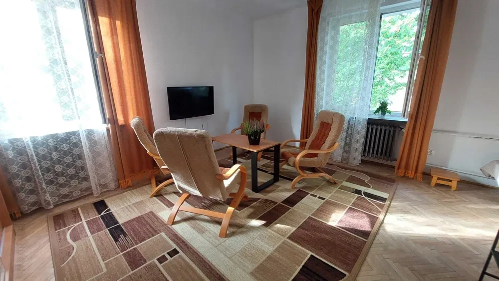 Miła kawalerka dla pary w zielonej okolicy (Lublin, Bronowice- między Śródmieściem a Felinem) - 1/7