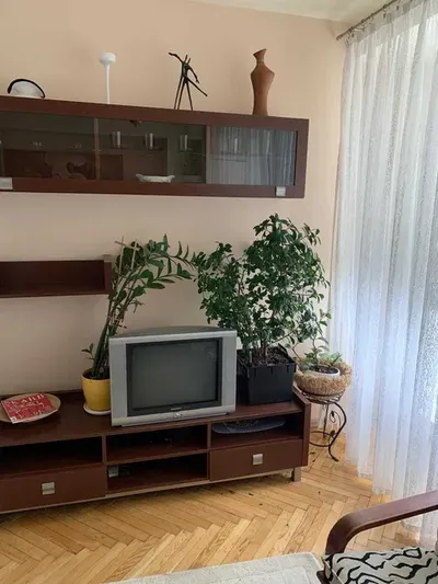 Do wynajęcia Warmijska – jasne 3-pokojowe 50 m² przy AGH i UP (wlasciciel) - miniatura 3