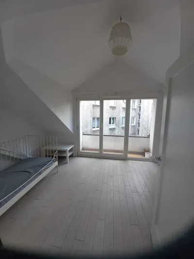Wynajmę 3-pokojowe mieszkanie w centrum Krakowa - miniatura 4