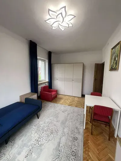 Duży pokój 17 m² w domu z ogrodem Warszawa Wawer przy Płowieckiej - miniatura 3