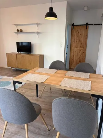 Do wynajęcia komfortowe mieszkanie w apartamentowcu na Oporowie - miniatura 2
