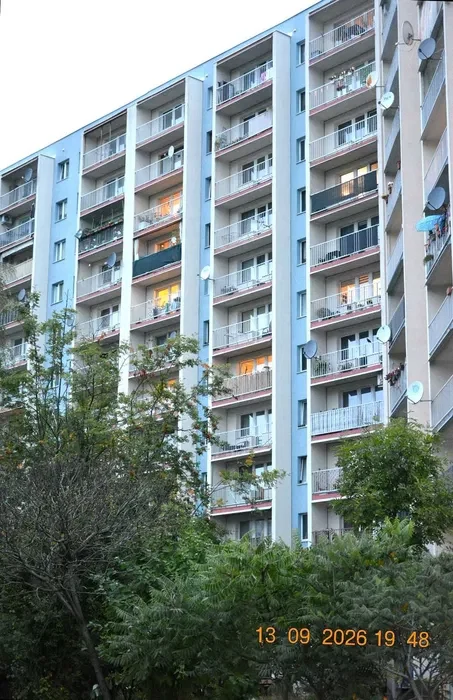 Świeżo po remoncie! Do wynajęcia od zaraz wyjątkowo jasna kawalerka z osobną kuchnią i balkonem | ul. Kozielska, Gliwice - 1/8