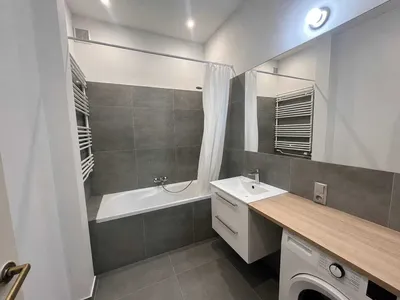 68 m² przy metrze Rondo ONZ, osobna kuchnia, bez prowizji - miniatura 4