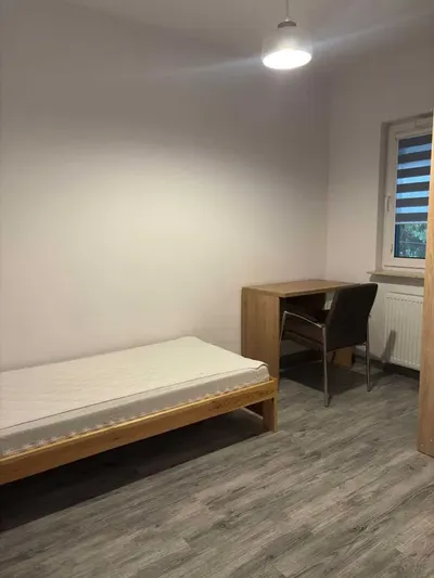 3-pokojowe mieszkanie na wynajem - Warszawa, ul. Aluzyjna - miniatura 2