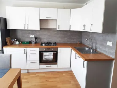 Słoneczne mieszkanie z dużą jadalnią, balkonem i piwnicą. GDYNIA Karwiny - miniatura 2