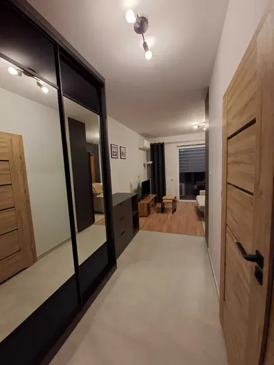 Studio 27m2 / klimatyzacja / parking - miniatura 3