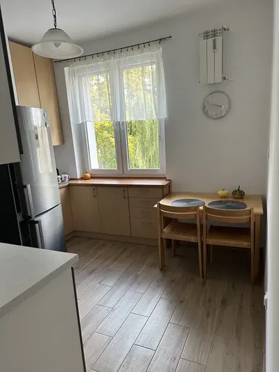 Pokoje na wynajem dla studentek - miniatura 5