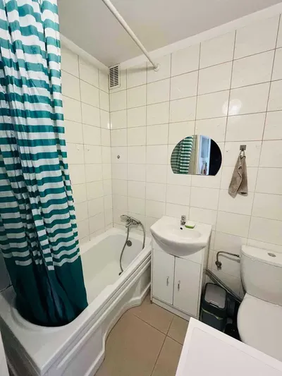 Do wynajęcia - słoneczne i zadbane mieszkanie ! - 2-pokojowe mieszkanie Ochota, Warszawa, Urbanistow, 37m2, Blisko do Centrum, WUM, UW - Bezpośrednio - miniatura 4