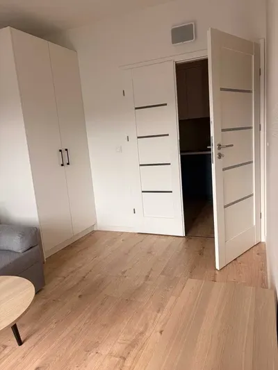Lokal 2-pokojowy – Błonia - Al. 3 maja 51b/528 – bez pośredników - miniatura 2