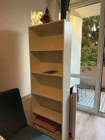 NIEZALEŻNY POKÓJ z balkonem i ogródkiem w mieszkaniu 4-pokojowym - miniatura 3