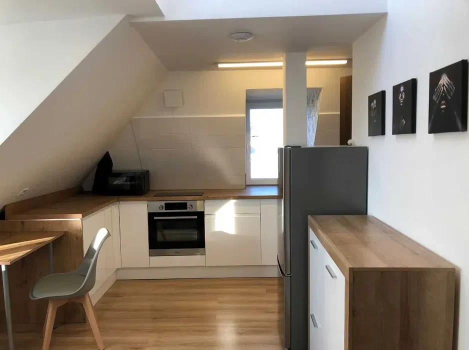 Do wynajęcia 2 pokojowe nowoczesne mieszkanie 34m2, ul.Snopkowa (Wojszyce) ogród, piwnica, rowerownia, parking - 1/8