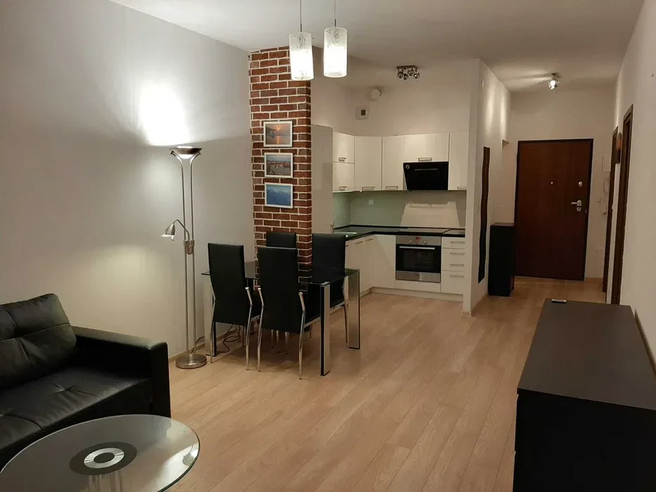 Żoliborz 2 pokojowe, mieszkanie (47m2) na granicy ze Śródmieściem, blisko Arkadii - 1/8