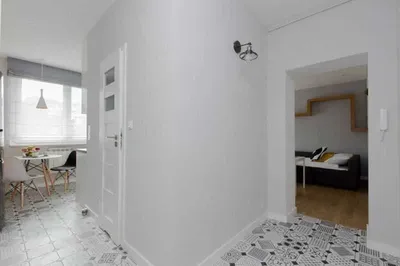 Okazja!! Doskonała kawalerka z oddzielną kuchnią 40m w Centrum za 2 600 zł. - miniatura 4