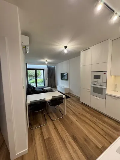 50m2 wolne komuny paryskiej/spacerowa/czerwone maki - miniatura 4