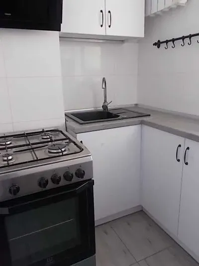2 pokoje,po rem. Centrum, ciche. - miniatura 4