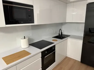 Wynajmę mieszkanie ul. Ciesielskiego Kraków 41 m2 2 piętro 2 pokoje - miniatura 2
