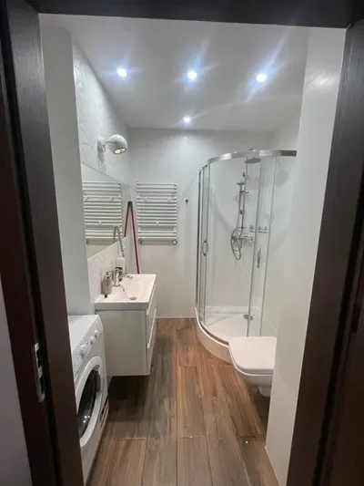 Kawalerka do wynajęcia w apartamentowcu. - miniatura 4