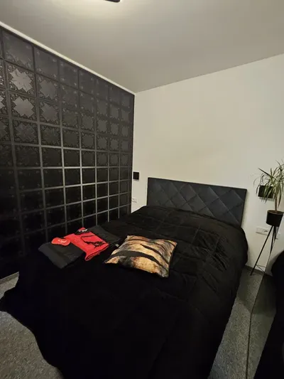 Wynajme mieszkanie 60 m z jacuzzi i ogrodkiem na dachu kolo garii Bronowickiej - miniatura 4