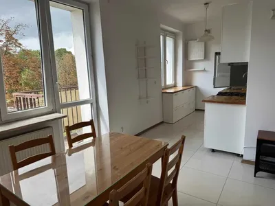 OKAZJA - wynajmę mieszkanie 50m2 Mokotów Wołoska : salon, sypialnia , kuchnia . english speaking