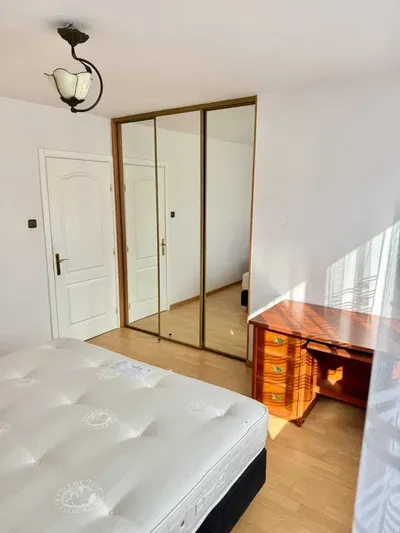 Przestronne, dwupoziomowe, 4-pokojowe mieszkanie dla 4-6 osób, o powierzchni 99 m² z garażem – Gdynia Dąbrowa, ul. Miętowa - miniatura 5