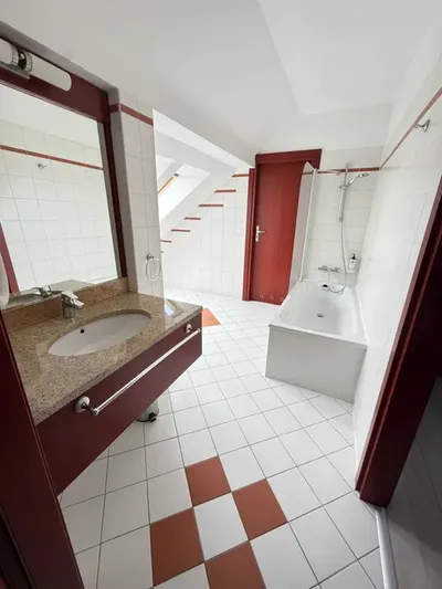 Luksusowy apartament 100m, 3 sypialnie, 2 łazienki, Centrum - miniatura 4