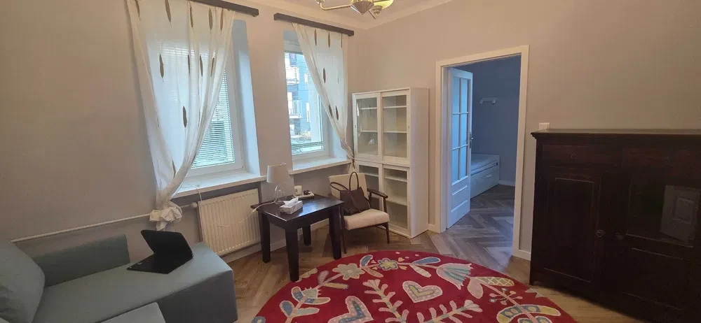 42 m² po remoncie | 2 pokoje | parking w cenie | Flisa - 1/8