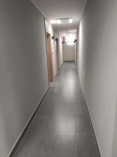 Mieszkanie w apartamentowcu z miejscem postojowym i balkonem - miniatura 2