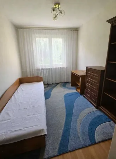Mieszkanie do wynajęcia: 3 pokoje, osiedle Kmity - miniatura 3