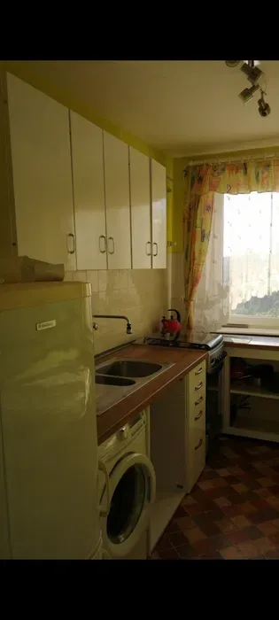 Pokój do wynajęcia z balkonem - miniatura 4