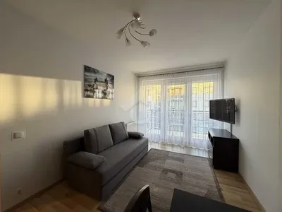Ul. Kuźnicy Kołłątajowskiej - 3 pokoje, balkon, k.lokatorska, zamknięte osiedle, MPEC, tramwaj