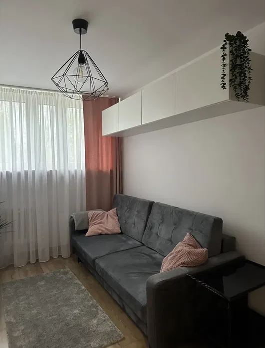 Pokój w mieszkaniu 2 pokojowym - 1/5
