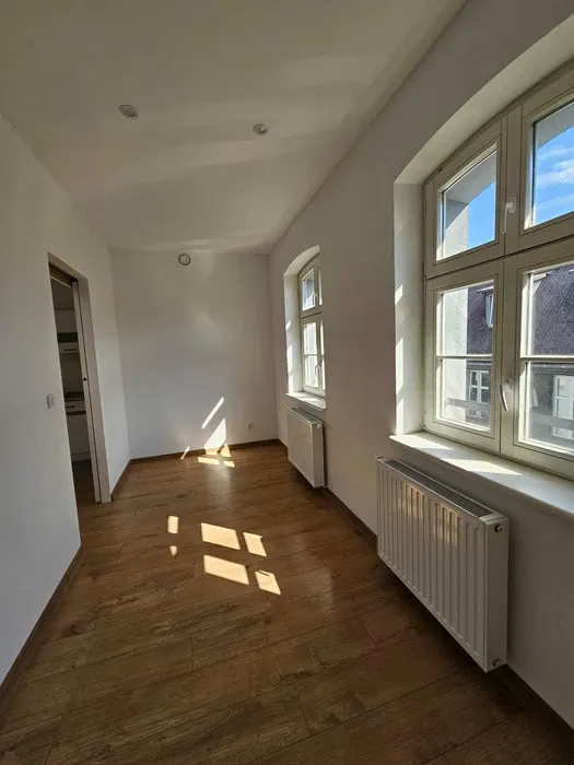 2 pokoje / Centrum Katowic / Taras / blisko Dworca PKP / 39 m2 - 1/8