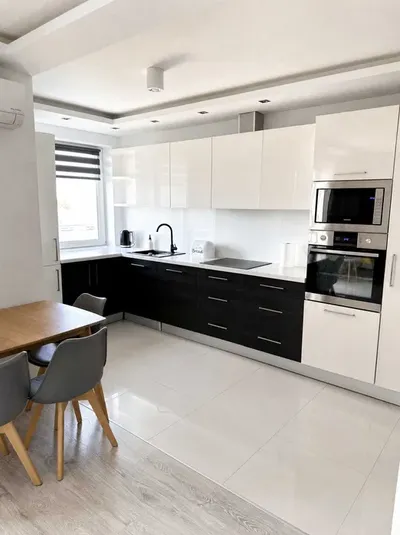 2 pokoje 53 m² | klimatyzacja | loggia | garaż | PKP Koło | Metro Młynów - miniatura 3