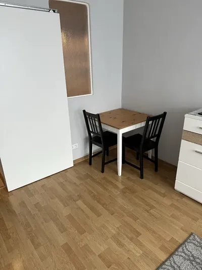 Dwupokojowe mieszkanie na Środmieściu przy rondzie ONZ - miniatura 4