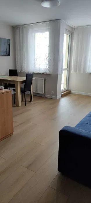 Komfortowe mieszkanie do wynajęcia – Osiedle Leśna Dolina, 48 m² - miniatura 2
