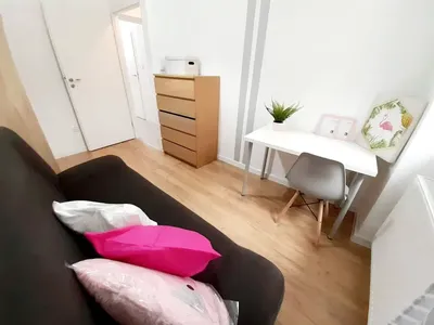 Wynajmę umeblowany pokój dla jednej osoby. Internet i media w cenie - miniatura 4
