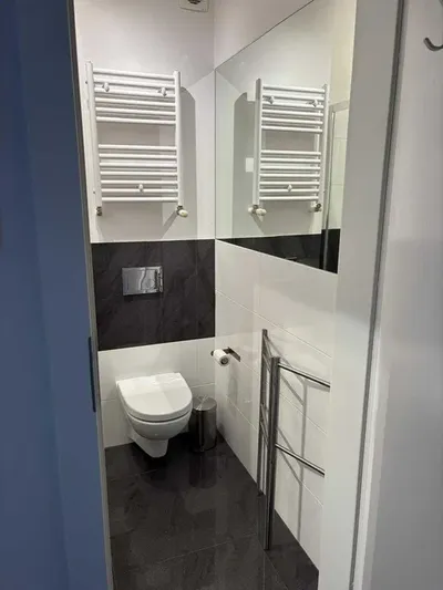Wynajmę 2 oddzielne pokoje 700 m od stacji metra - miniatura 2
