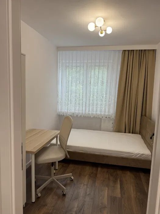 Pokój dla studentki w mieszkaniu studenckim, Wyżyny, Bydgoszcz - 1/7