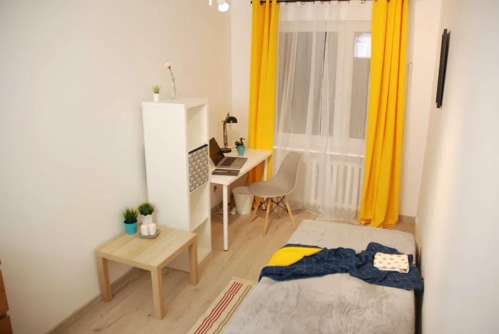 Pokój w mieszkaniu studenckim Os. Pod Lipami - 1/7