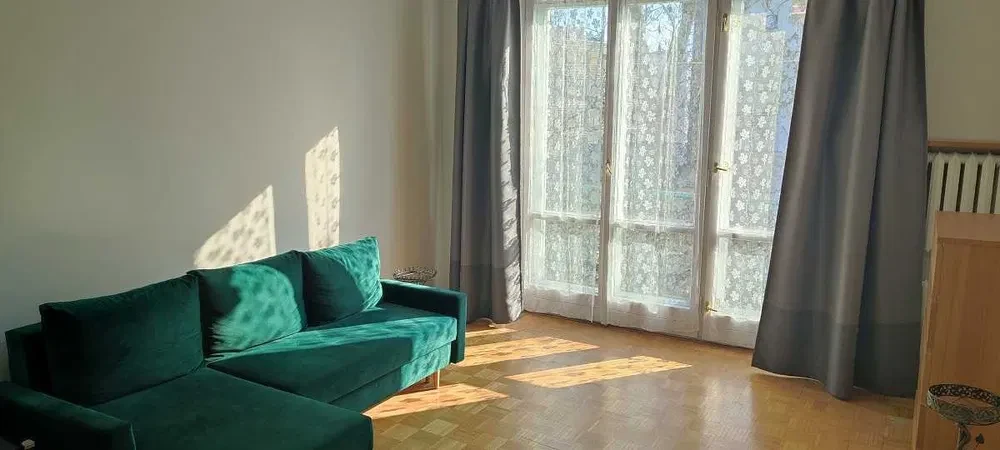 TYLKO U NAS! Stara Ochota ul. Joteyki 62 m.kw. dwa duże pokoje i osobna, widna kuchnia. Może być dla 2 studentów - 1/10