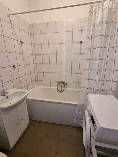 Kawalerka do wynajęcia bezpośrednio (36,5 m2) - miniatura 5