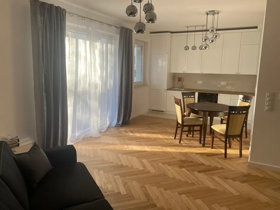 Nowoczesne 3-pokoje w centrum Starej Miłosnej - 1/7