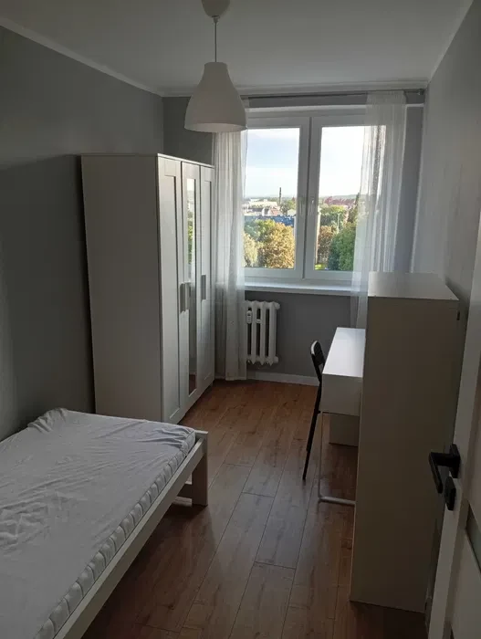 Pokój bezpośrednio przy Akademii Muzycznej - 1/8