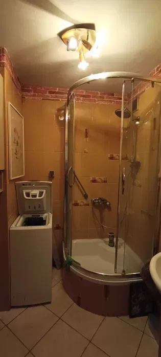 Wynajmę mieszkanie lub pokoje - miniatura 3