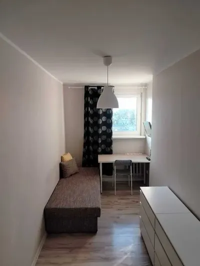 Pokoj dla studenta/ki - miniatura 2