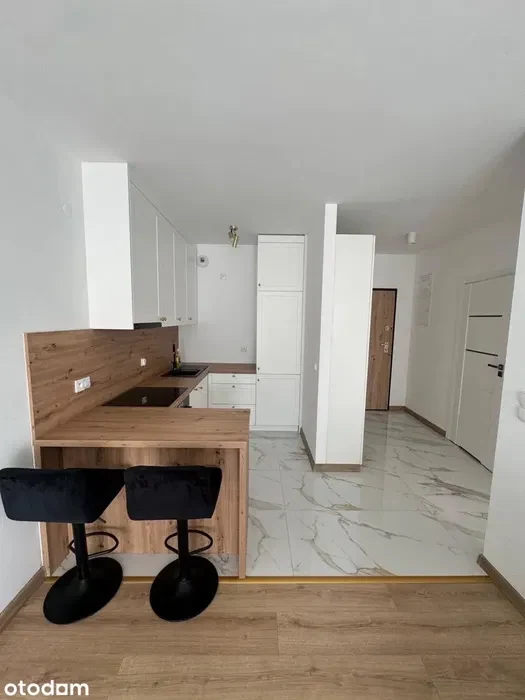 Mieszkanie dwupokojowe 40 m² z miejscem parkingowym - 1/8