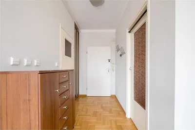 Kabaty. Apartament umeblowany o pow. 37,5 m2 (salon z aneksem kuchennym, sypialnia, przedpokój, łazienka, balkon) - miniatura 5